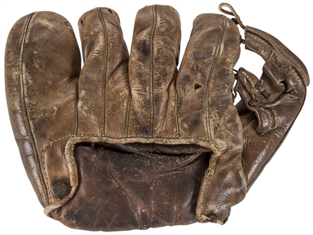 Circa 1930-1935 Lon Warneke Game Used Rawlings Glove (Warneke Family LOA & PSA/DNA)